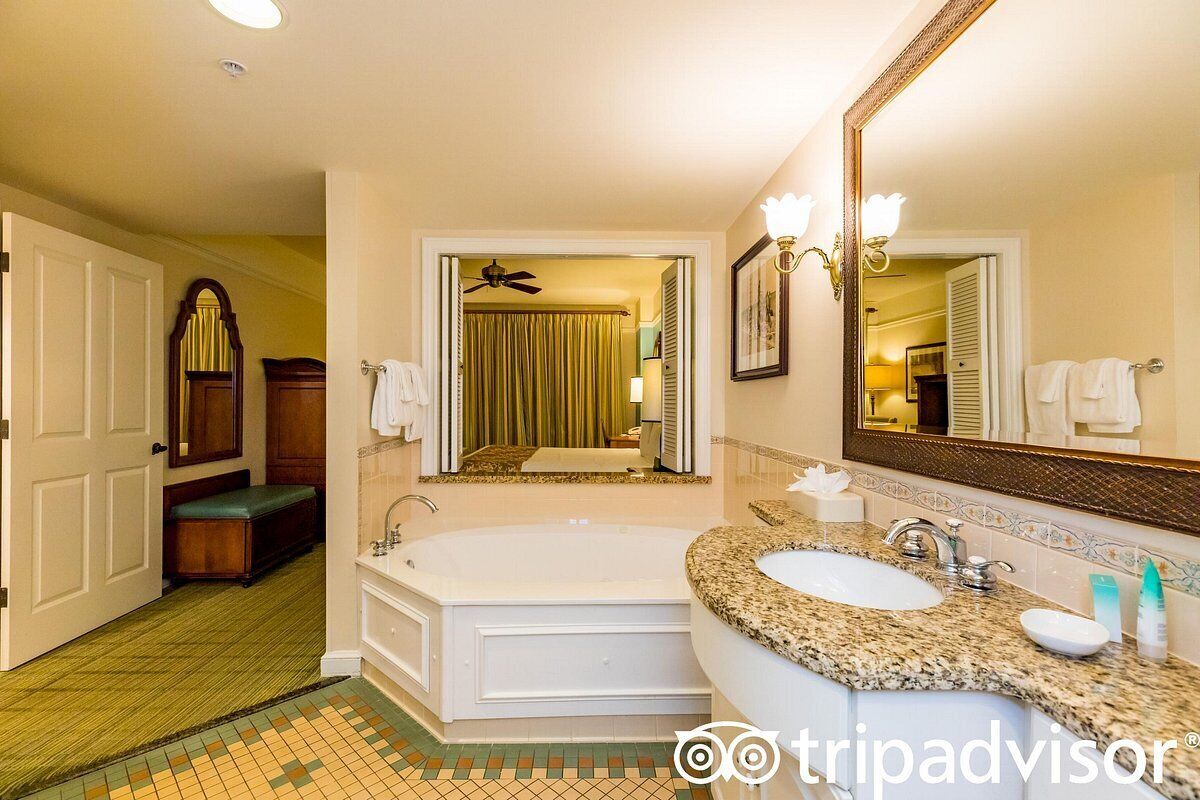 Disney's Saratoga Springs Resort & Spa 1 and 2 bedroom