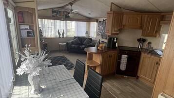 Cabin | Tempat makan