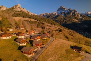 Exterior - Chalet Altitude - Panoramic view - 8 pers (Bernex)