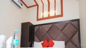 Unclassified image, 4 of 20, button - Hotel Chetali (Bijnor)