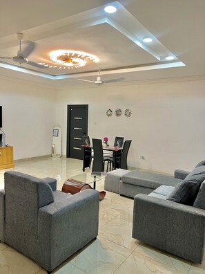 Deluxe Apartment, 2 Bedrooms | Living area