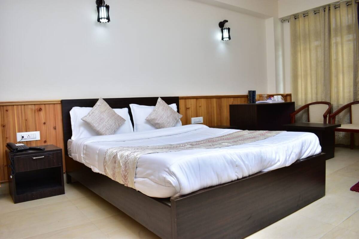 Premium Double Room, City View | Free WiFi, bed sheets