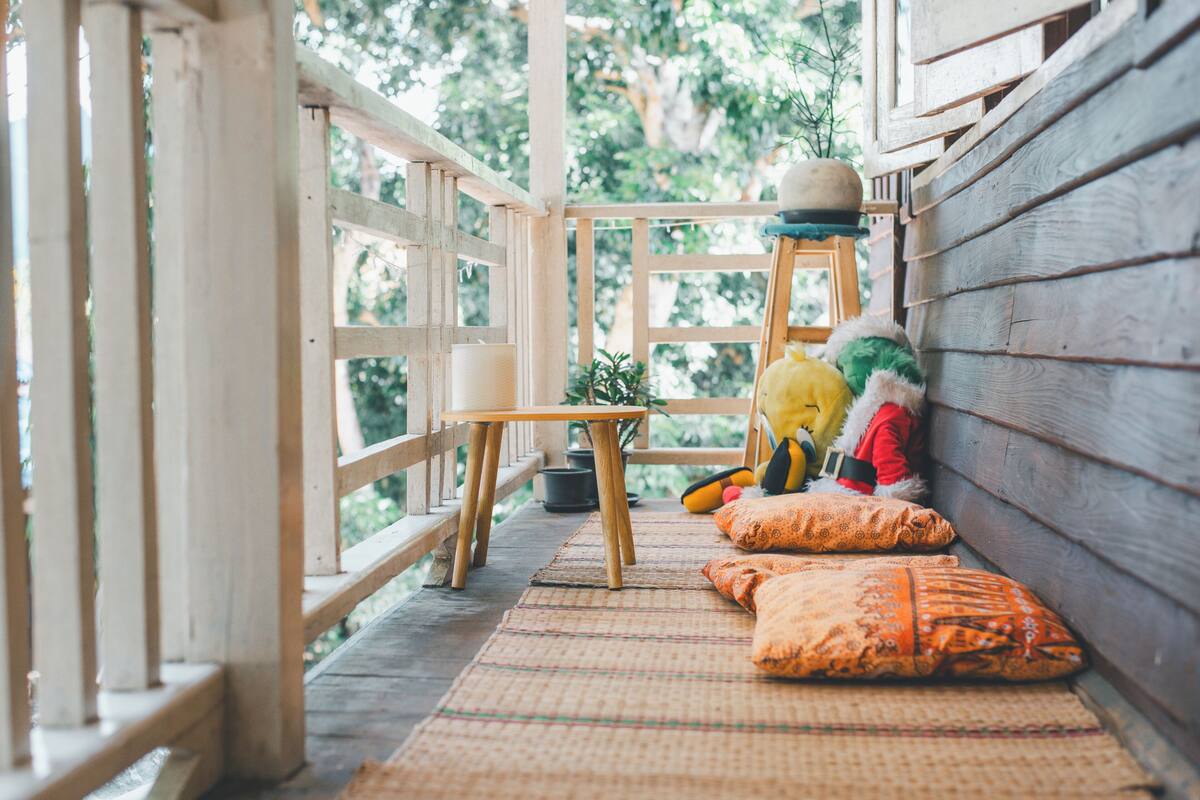 Basic Shared Dormitory, Garden View | Living area