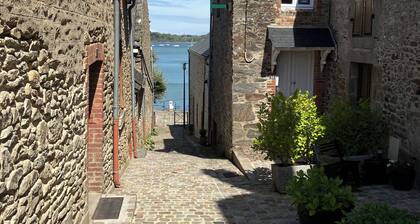 Maison individuelle Ă 10 mn Ă pieds de la Rance , proche de Dinard