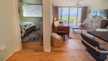 2 Schlafzimmer, BĂŒgeleisen/BĂŒgelbrett, Internetzugang, BettwĂ€sche