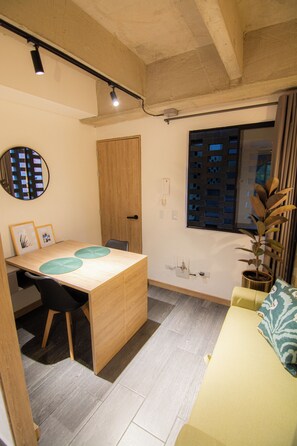 Interior - Apartment with view of the city in Laureles (Medellín)