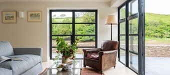 Waterhead Cottage -  a cottage that sleeps 10 guests  in 5 bedrooms