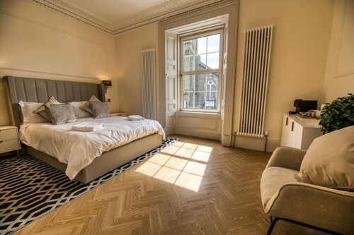 'Douglas' in Allandale ApartHotel