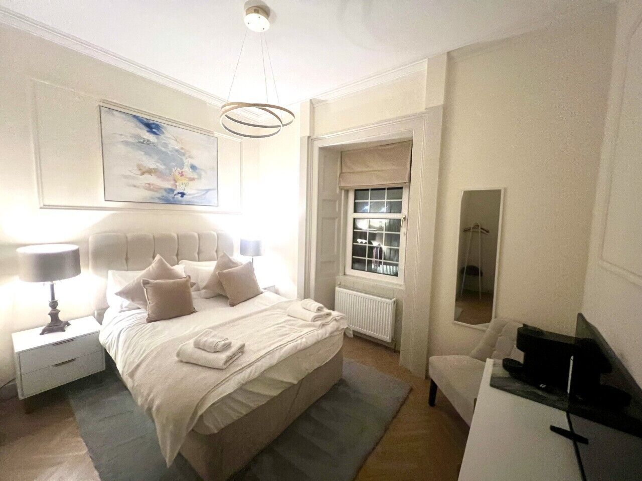 1 bedroom, desk, iron/ironing board, WiFi (free)