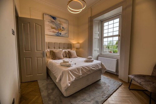 'Maisie' in Allandale ApartHotel.