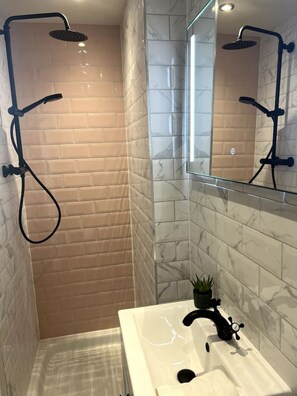 Haartrockner, Handtücher