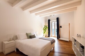 Apartment | 3 bedrooms, iron/ironing board, cribs/infant beds, free WiFi