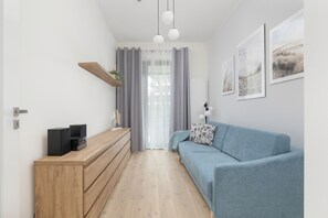 Apartment, 2 Bedrooms, Terrace, Beachside