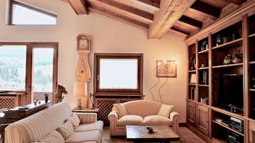 TV, lettore DVD, studio