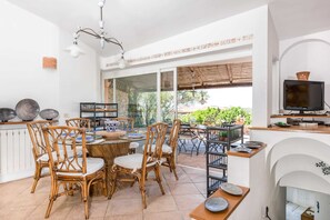 Dining - NEW! Villa Roberta - walk distance to Porto Cervo (Porto Cervo)