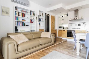 Televisión, oficina