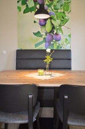 Dining - Vacation apartments "Am Obstgärtla"-Zwetschge   (Ebermannstadt)