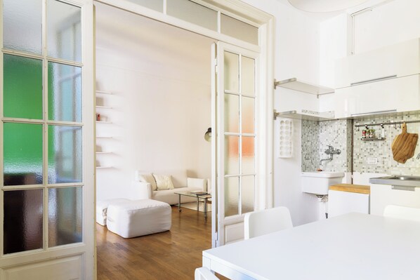 Interior - Stylish two bedroom in great location (Milano)