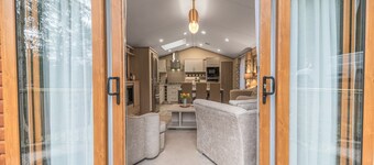 Dizzy Ducks Lodge | Sleeps 6 - Lodge near Windermere