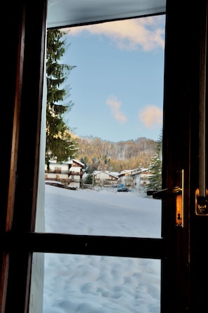 Interior - Cozy flat with direct access to garden (Cortina d'Ampezzo)