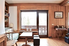 TV, offices - Beautiful 3 bedroom flat in Cortina with car park (Cortina d'Ampezzo)