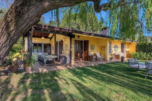 Beautiful villa with private garden and pool