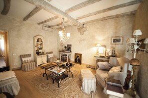 Interior - Beautifully decorated flat in the heart of Bologna (Bologna)