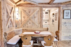 Dining - Brand new 3 bedroom few steps from centre (Cortina d'Ampezzo)