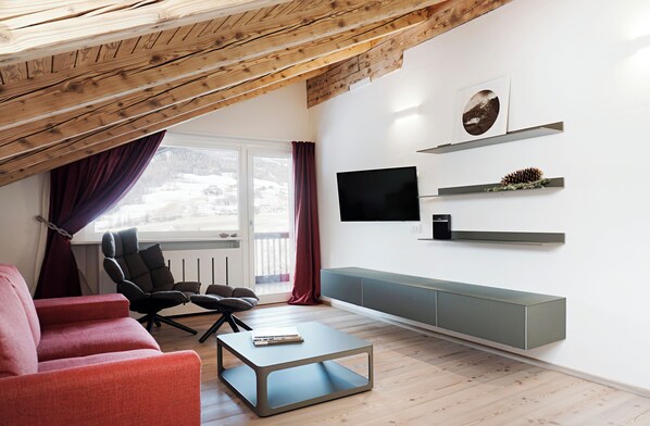 TV, studio