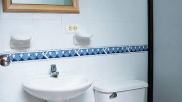 Double Room Single Use, Private Bathroom | Bathroom | Towels, soap, toilet paper