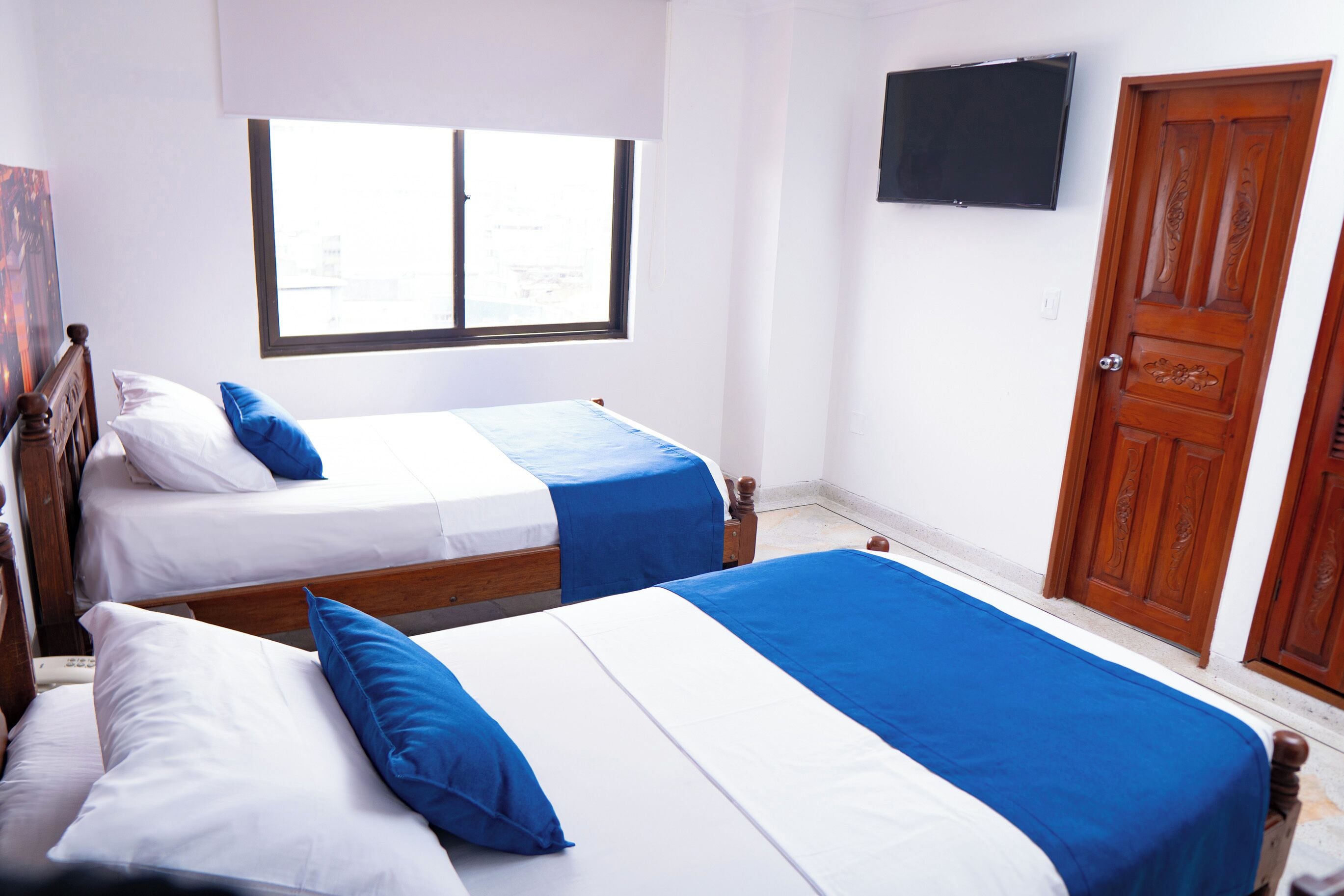 Chambre Double, salle de bains privée