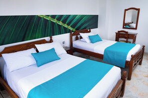 Twin Room, Private Bathroom | Premium bedding, individually furnished, desk, laptop workspace - HOTEL STEVEN (Buenaventura)