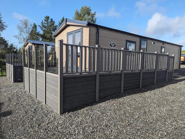 Cabin | Exterior - Charming 2-bed Lodge in Newton Stewart (Newton Stewart)