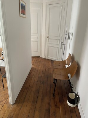 Interior - Apartment in lively neighborhood near Marais.  (Paris)