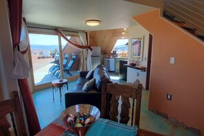 Smart-TV, DVD-spiller og filmbibliotek