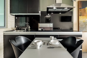 Apartment | In-room dining - RentPlanet - Kazimierza Wielkiego (Wroclaw)