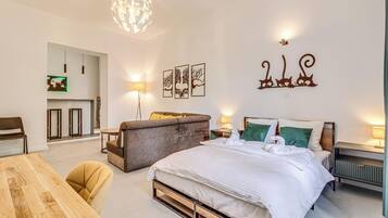 Comfort Studio | Iron/ironing board, free WiFi, bed sheets