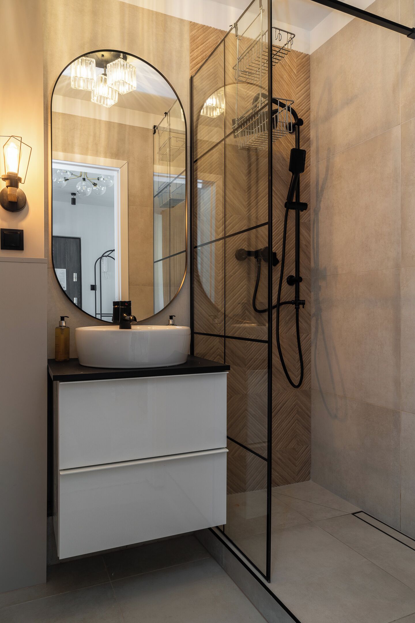 Appartamento Comfort | Bagno | Asciugamani, sapone, shampoo, carta igienica