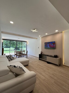 Smart TV - Peaceful Apartment in Palmas del Mar (Palmas del Mar)
