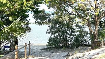 Sun loungers, beach towels