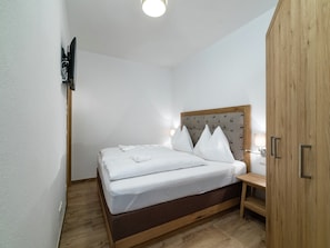 3 bedrooms, WiFi