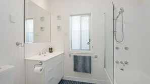 Shower, towels