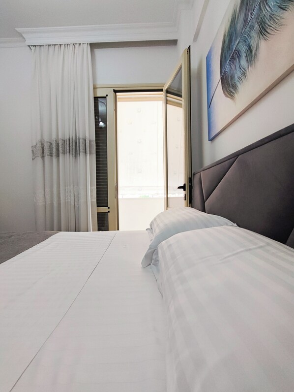 1 bedroom, iron/ironing board, WiFi, bed sheets - Standart Double Room (Vlorë)