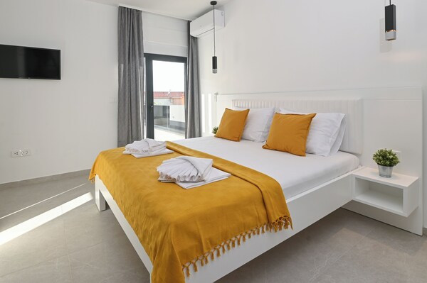 Villa Petra With Private Pool - Novalja