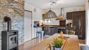 Private kitchen - Chalet in Leogang near Ski Lifts (Leogang)