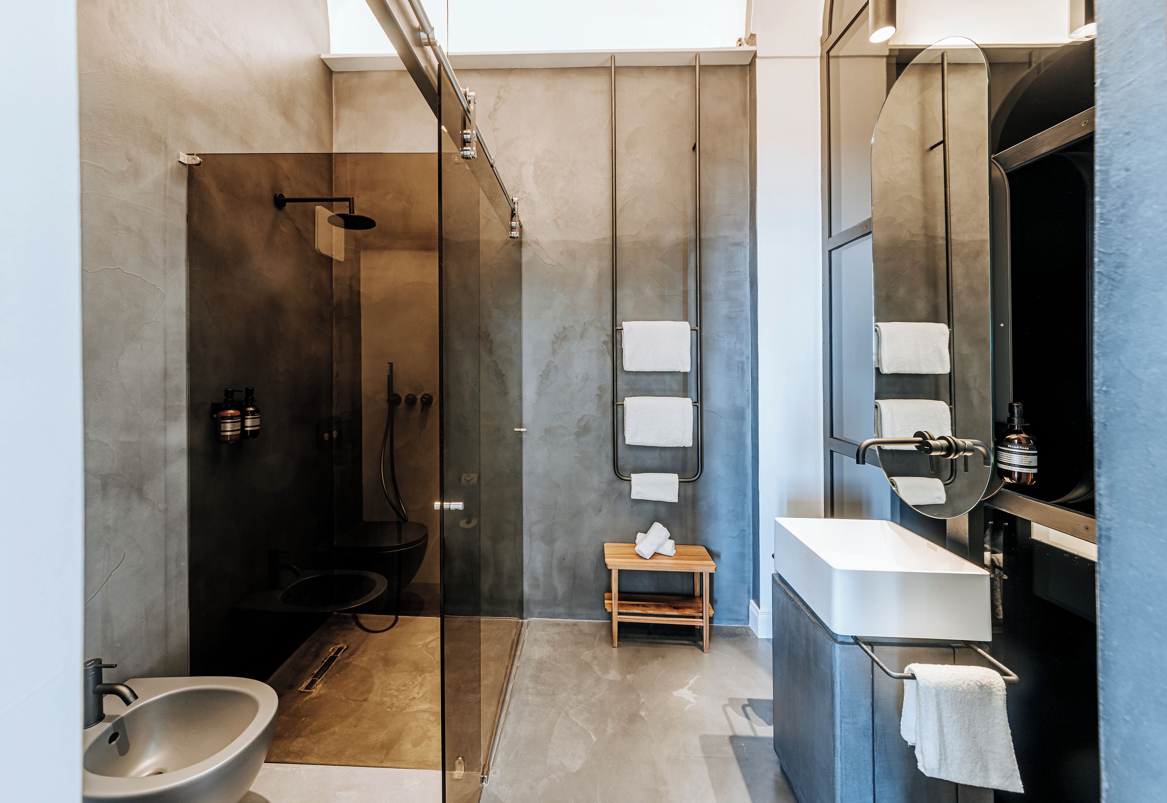 Luxury-Doppelzimmer, Meerblick | Badezimmer | Dusche, Haartrockner, Handtücher, Seife