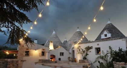 Trulli complex with pool in Puglia near town - lamabuonasera