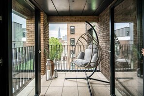 Property grounds - 16 Minutes Walk To London Eye/shard View & Balcony (London)