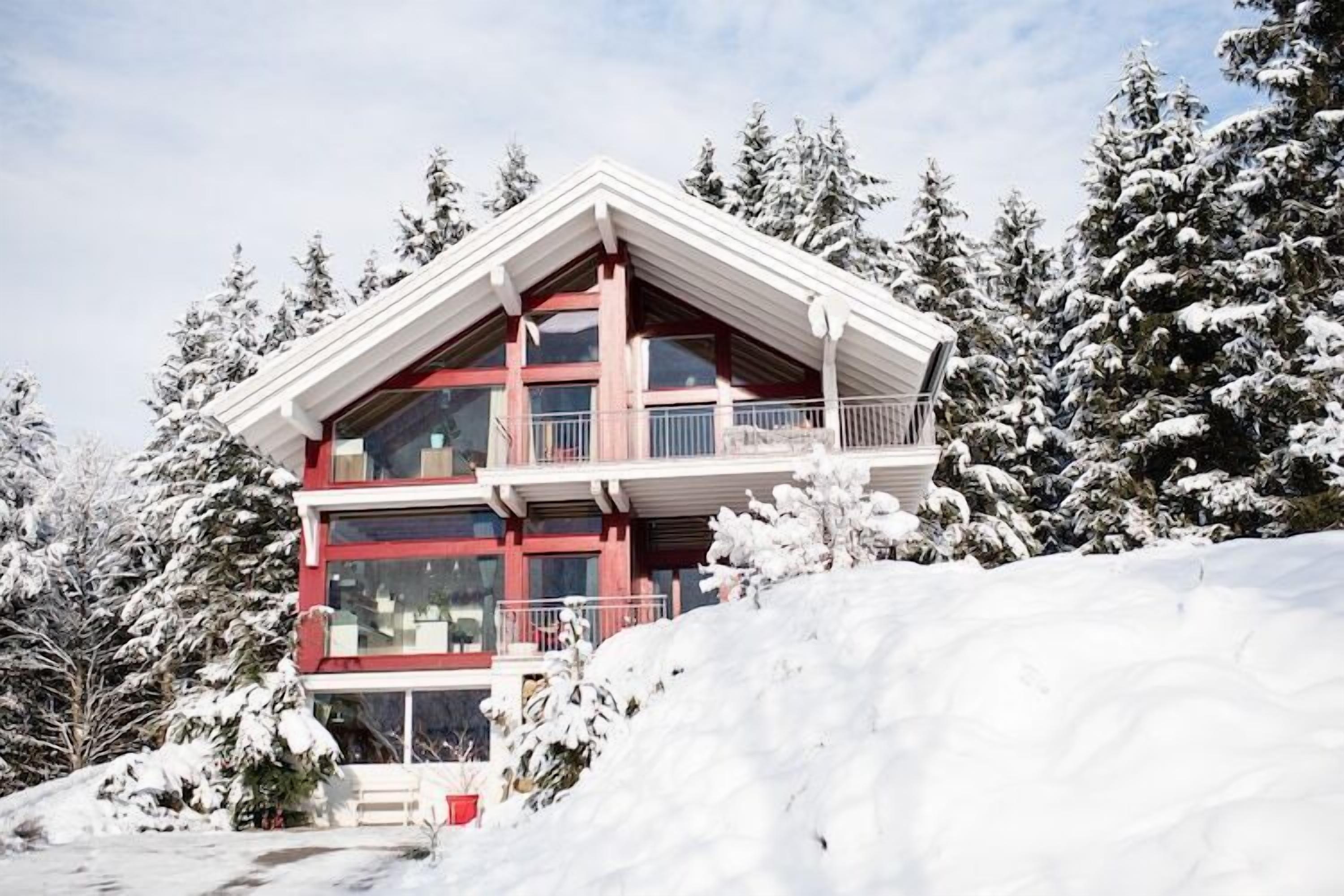 Holiday Home Exterior [winter]