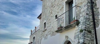 Historic 14th century mansion with garden and panoramic terrace - relaxation and charm